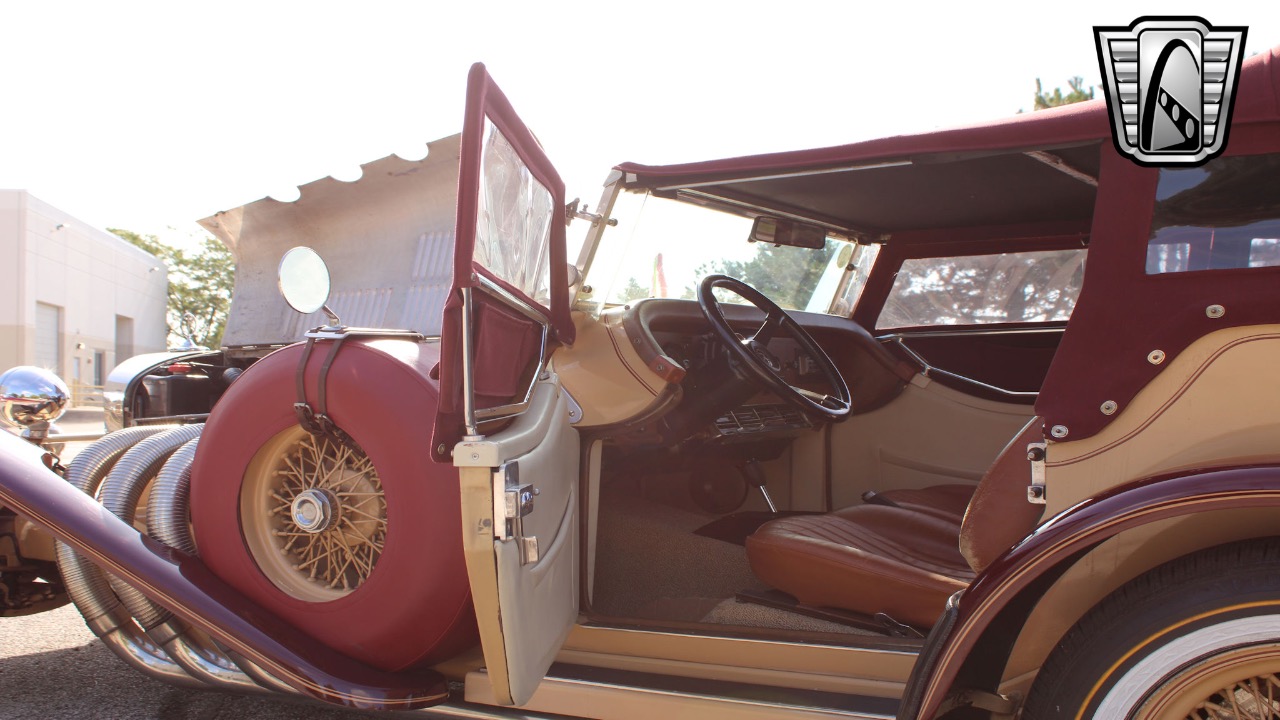 1974 EXCALIBUR Phaeton 89