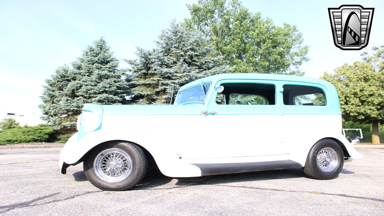 1934 Plymouth Coupe 2