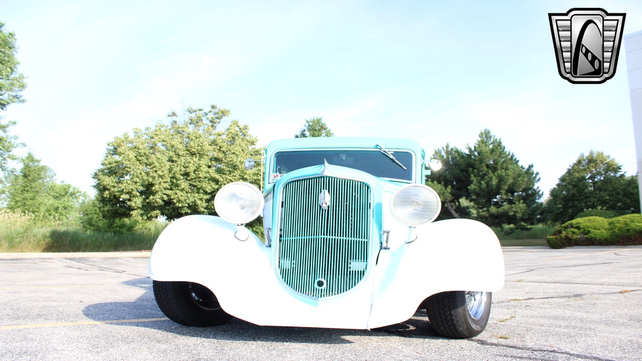1934 Plymouth Coupe 3