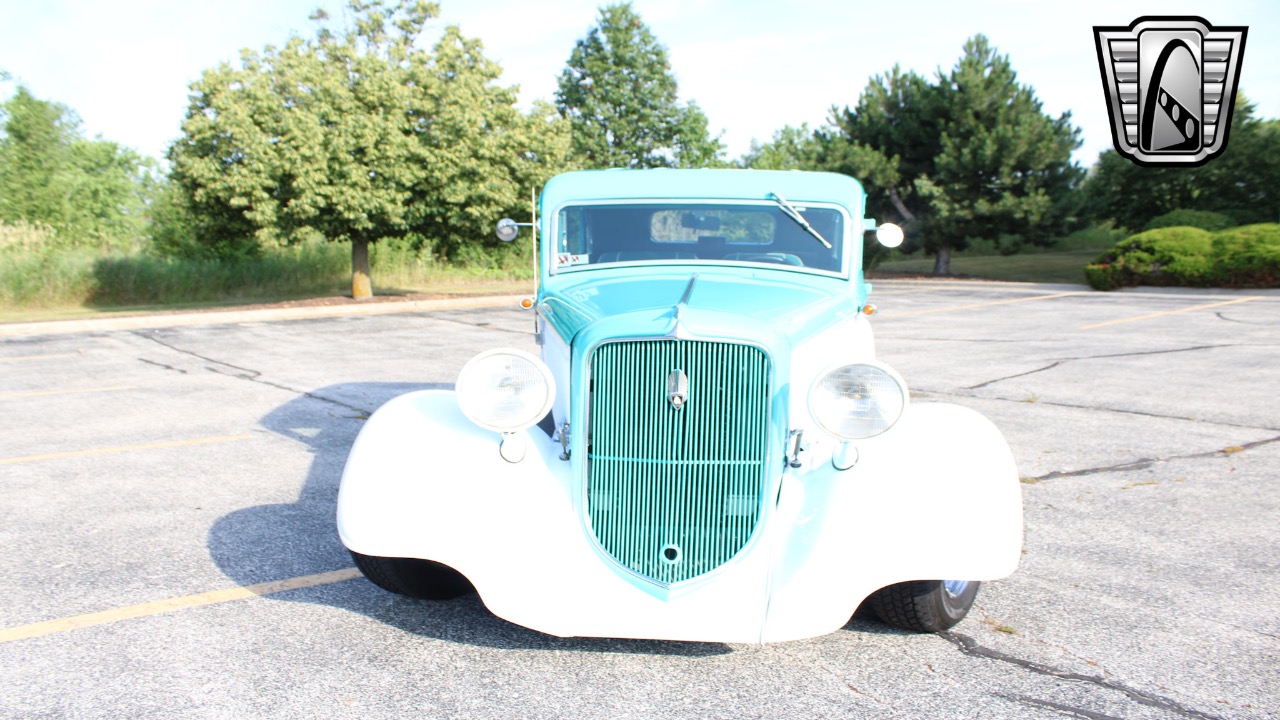1934 Plymouth Coupe 34
