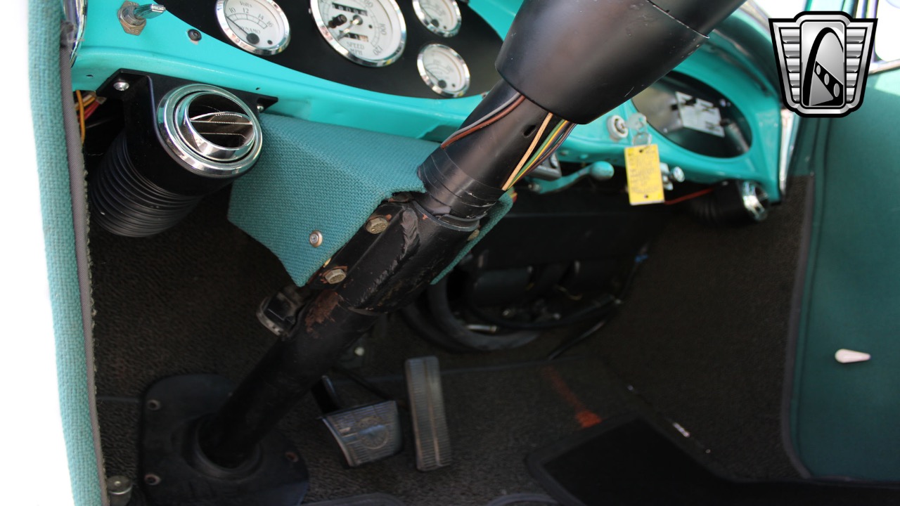 1934 Plymouth Coupe 21