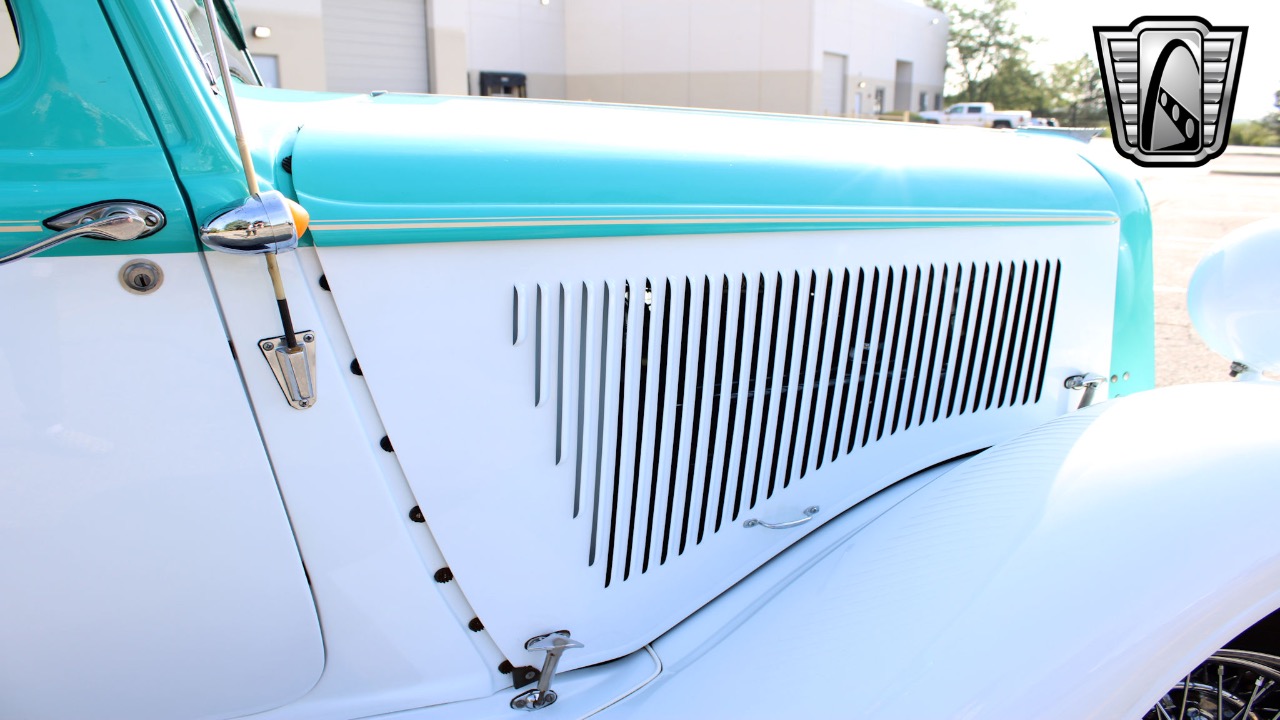 1934 Plymouth Coupe 10