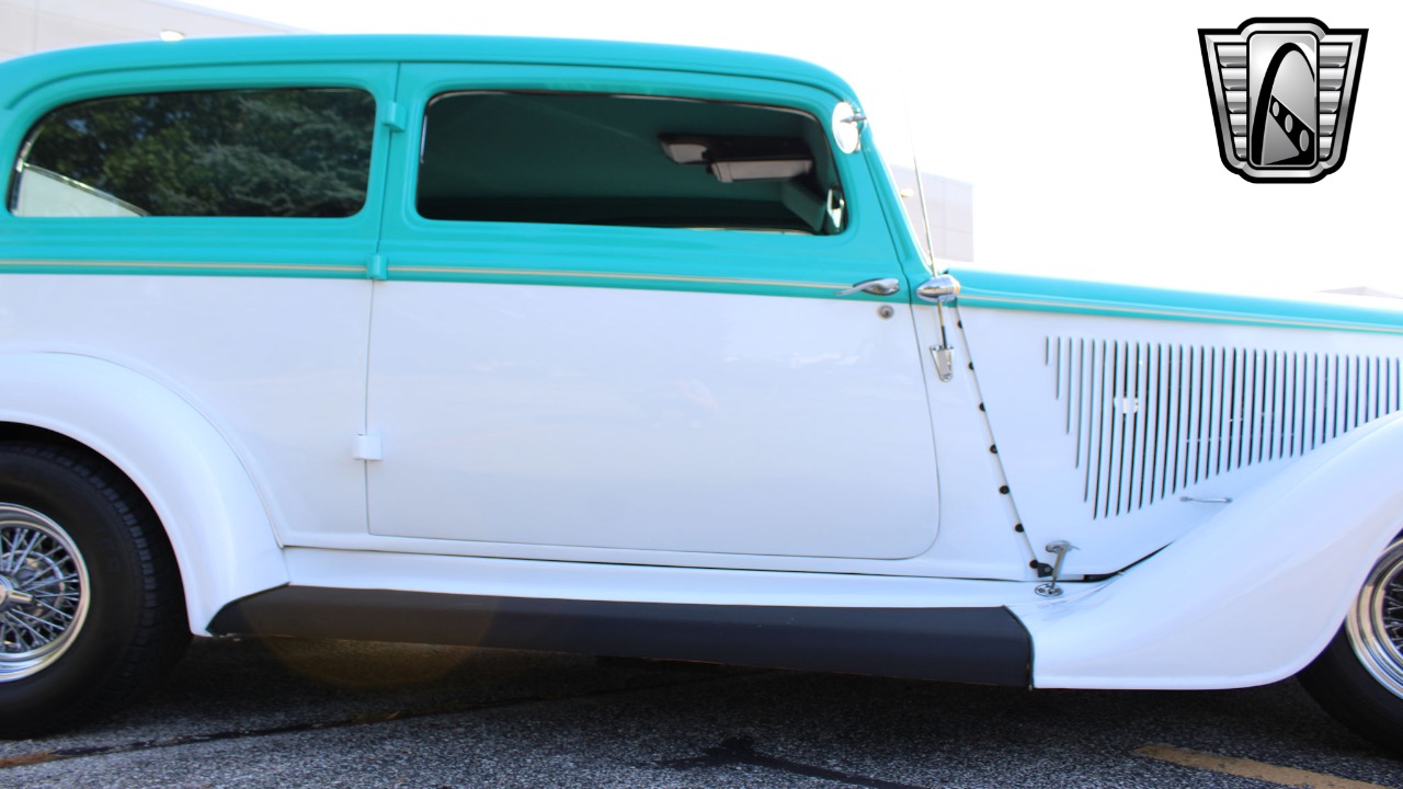 1934 Plymouth Coupe 44