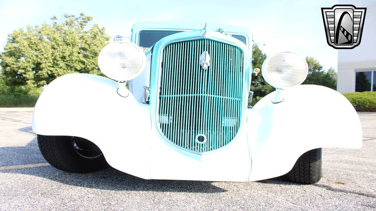 1934 Plymouth Coupe 46