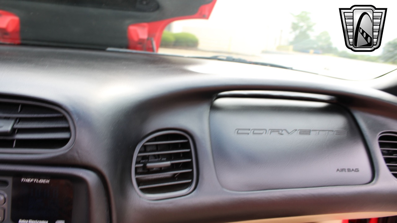 2000 Chevrolet Corvette 74