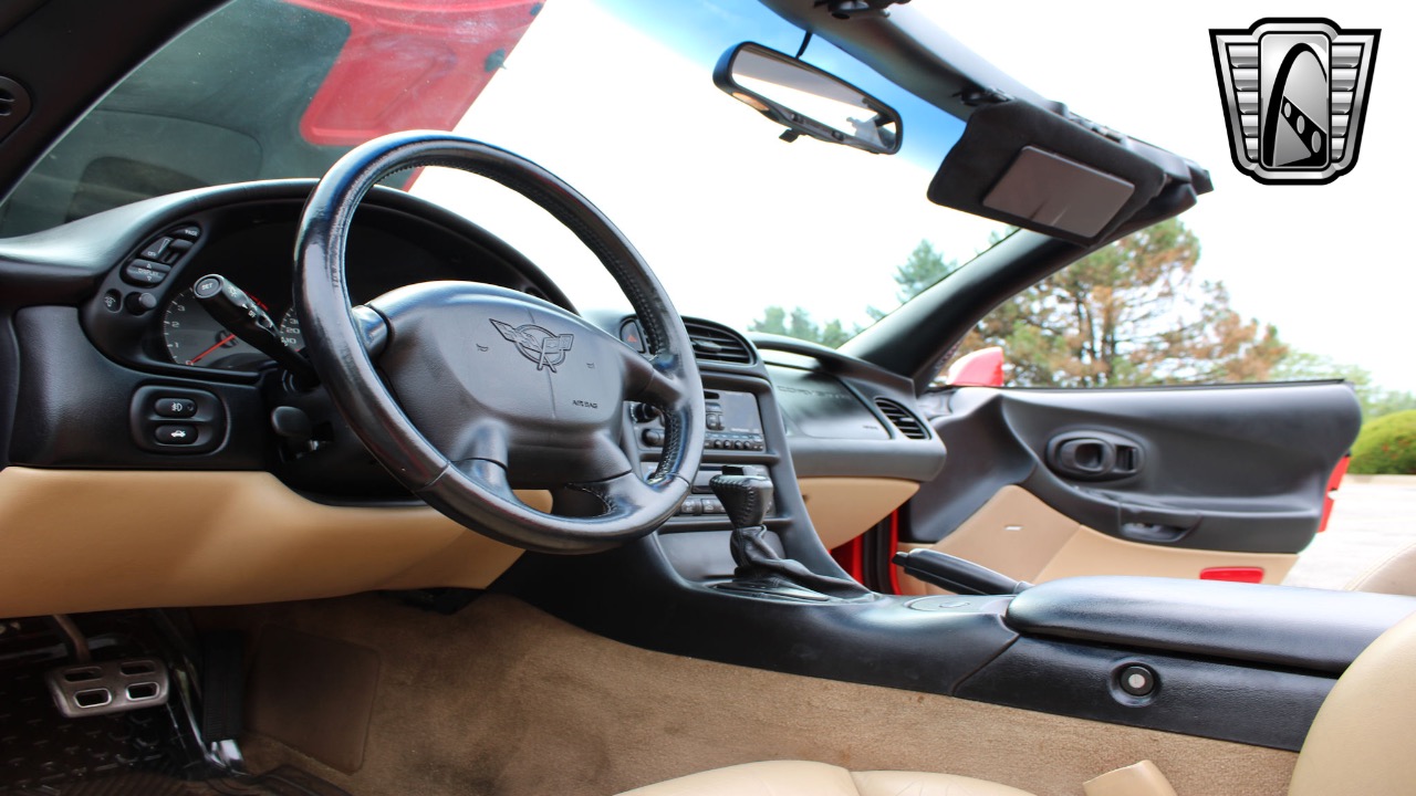 2000 Chevrolet Corvette 19