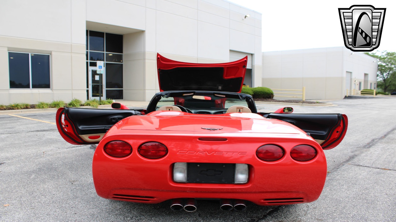 2000 Chevrolet Corvette 24