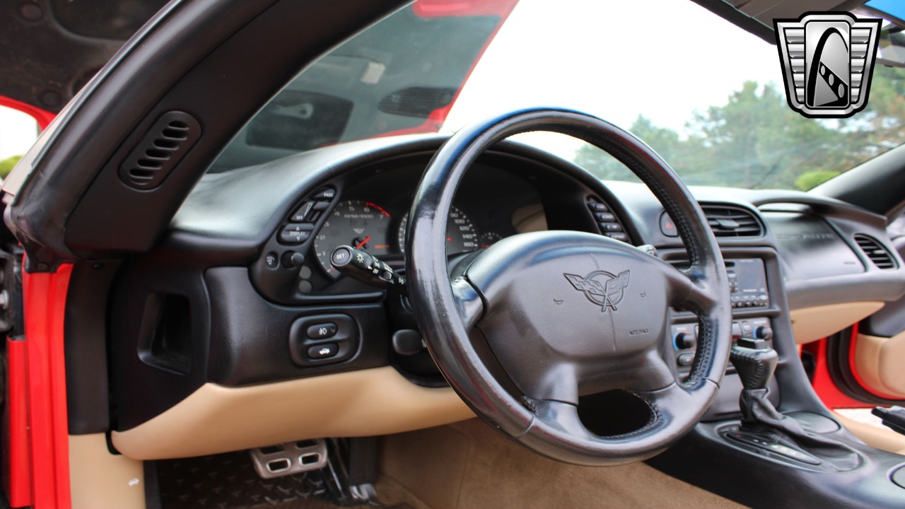 2000 Chevrolet Corvette 13