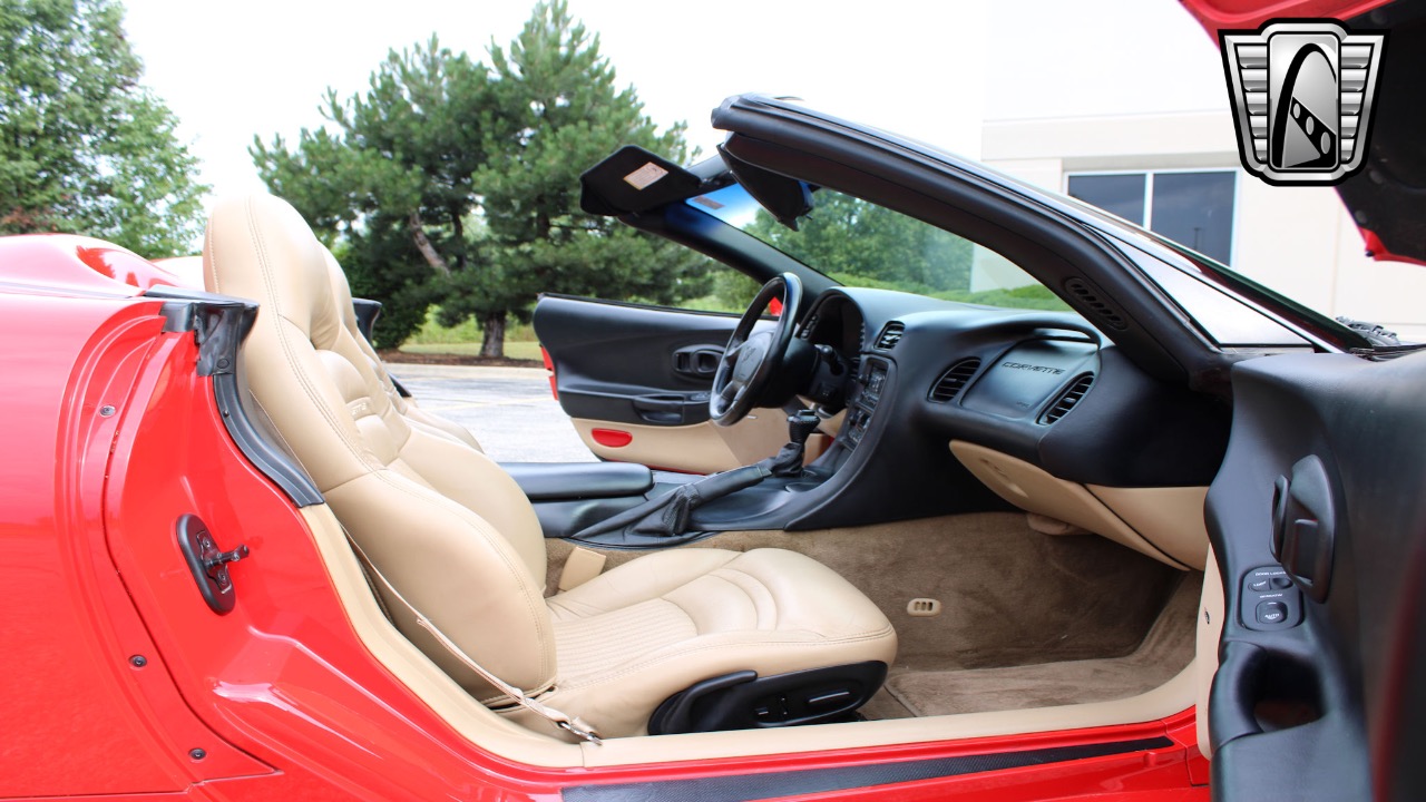 2000 Chevrolet Corvette 21