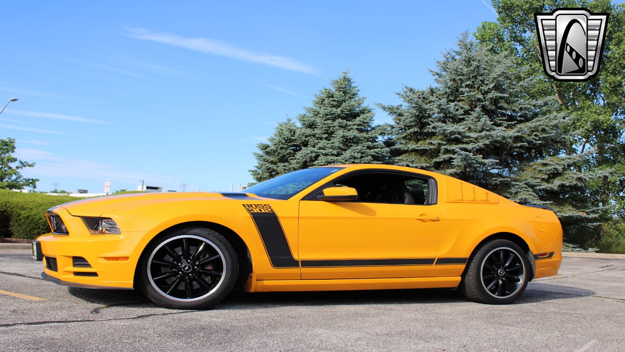2013 Ford Mustang 2