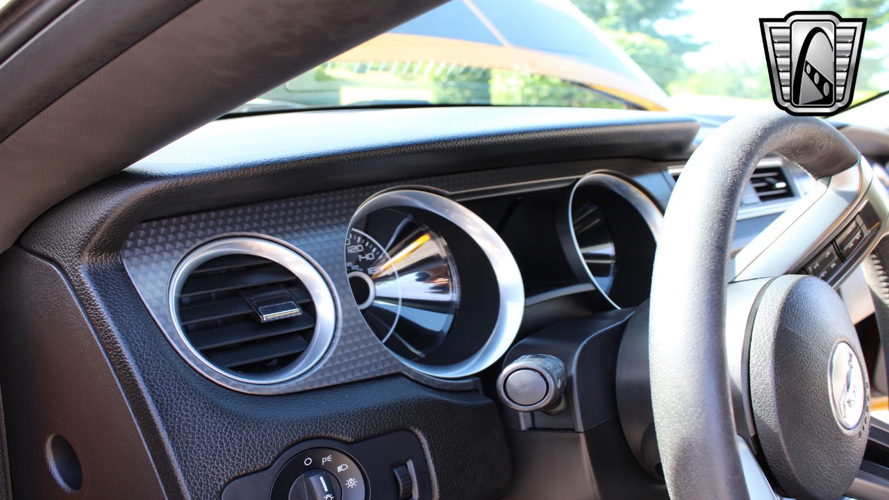 2013 Ford Mustang 74