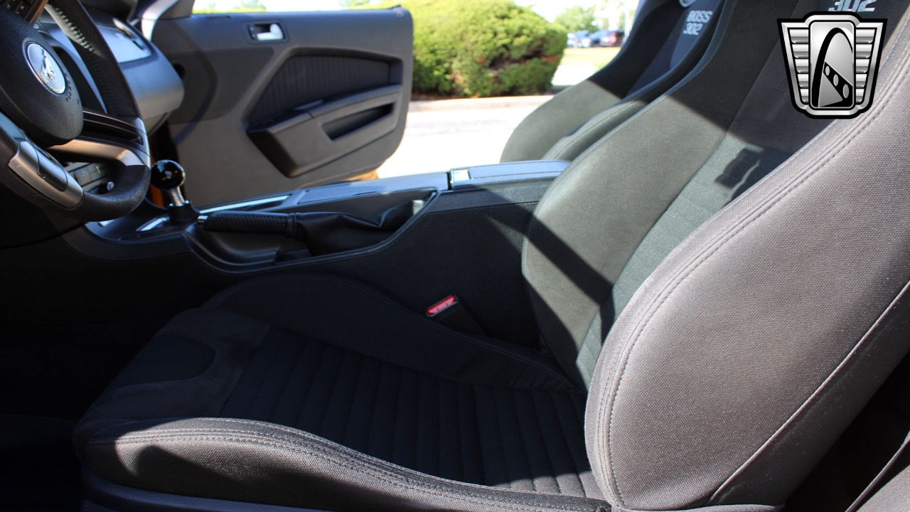 2013 Ford Mustang 96