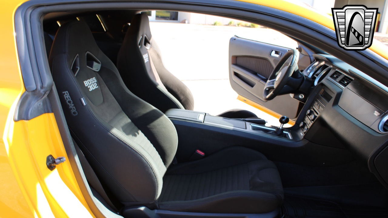 2013 Ford Mustang 98