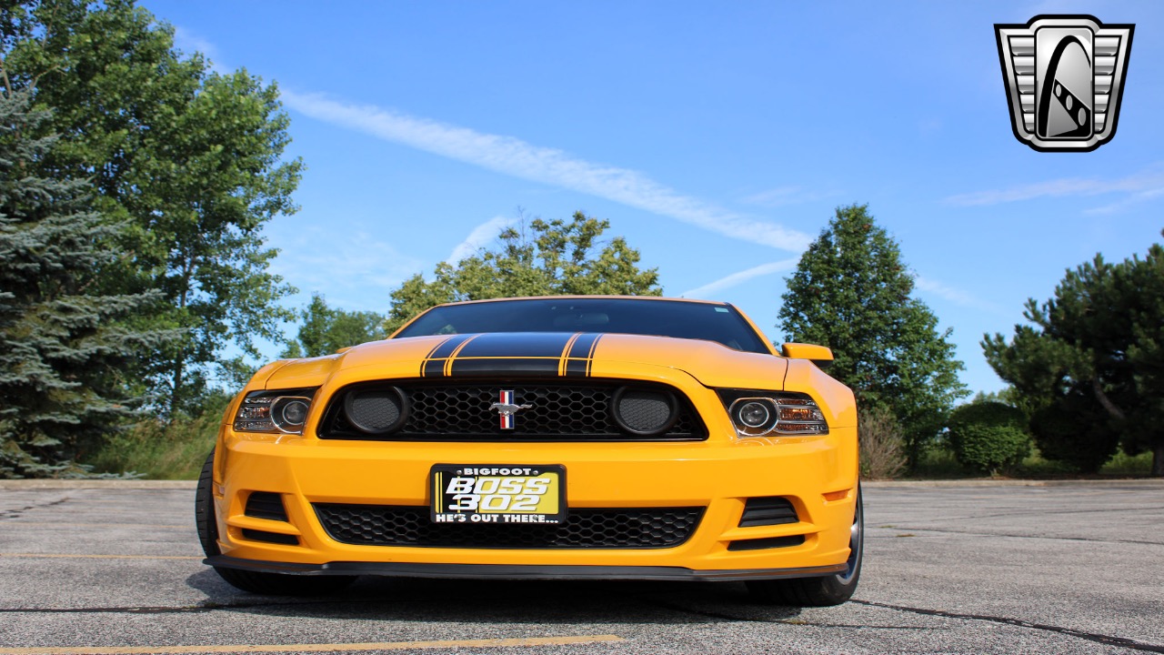 2013 Ford Mustang 35