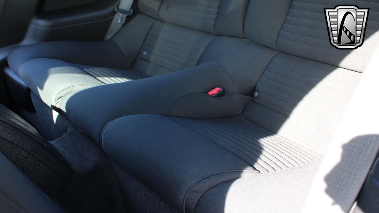 2013 Ford Mustang 17