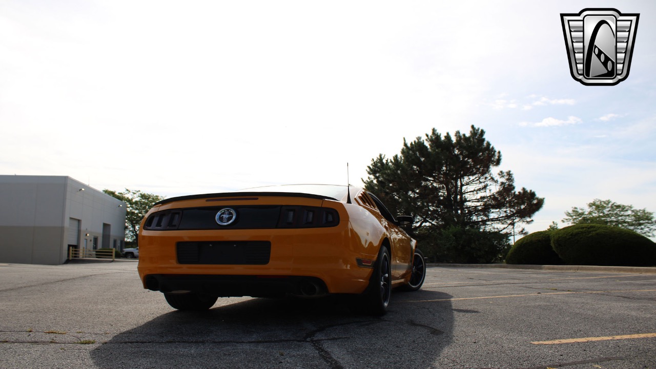 2013 Ford Mustang 40