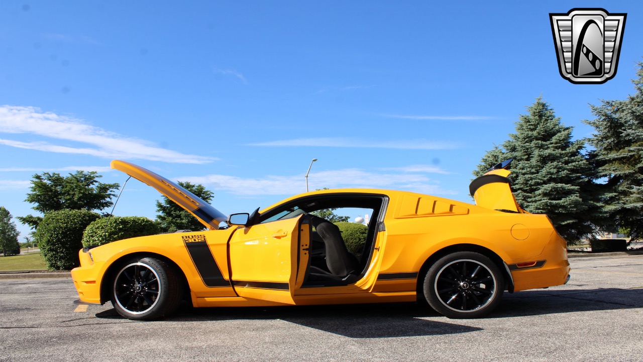 2013 Ford Mustang 24