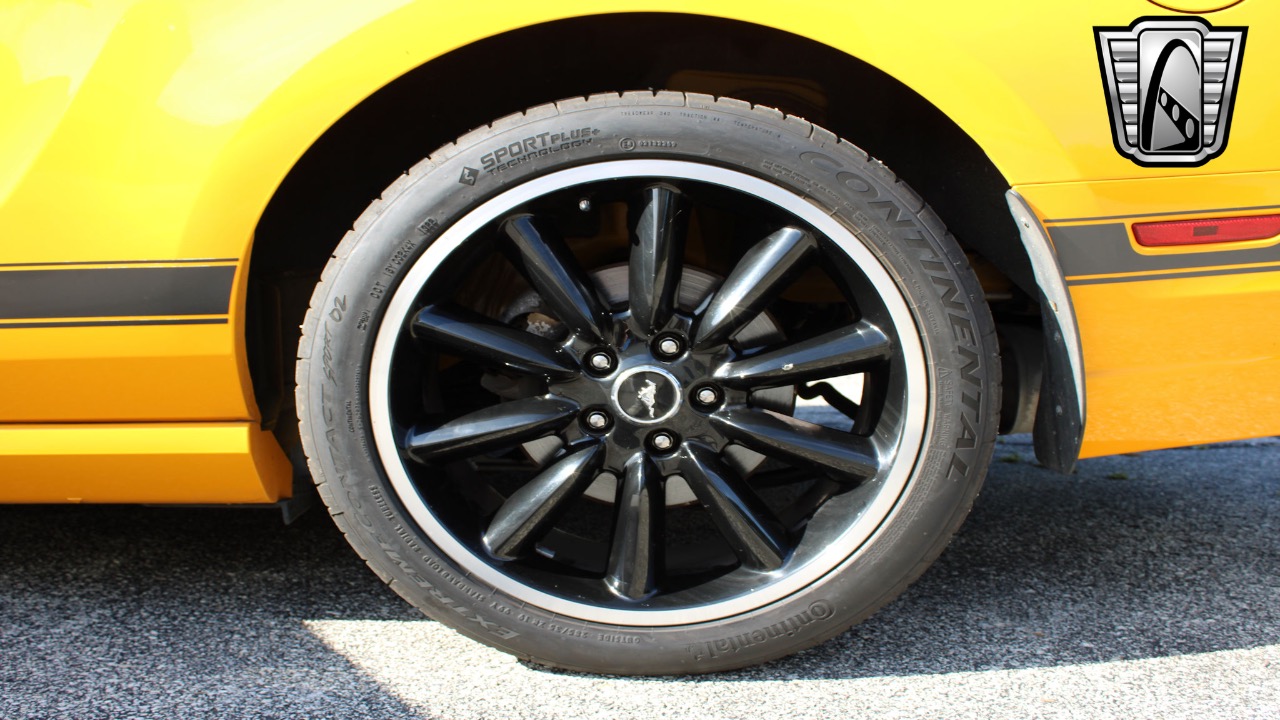 2013 Ford Mustang 21