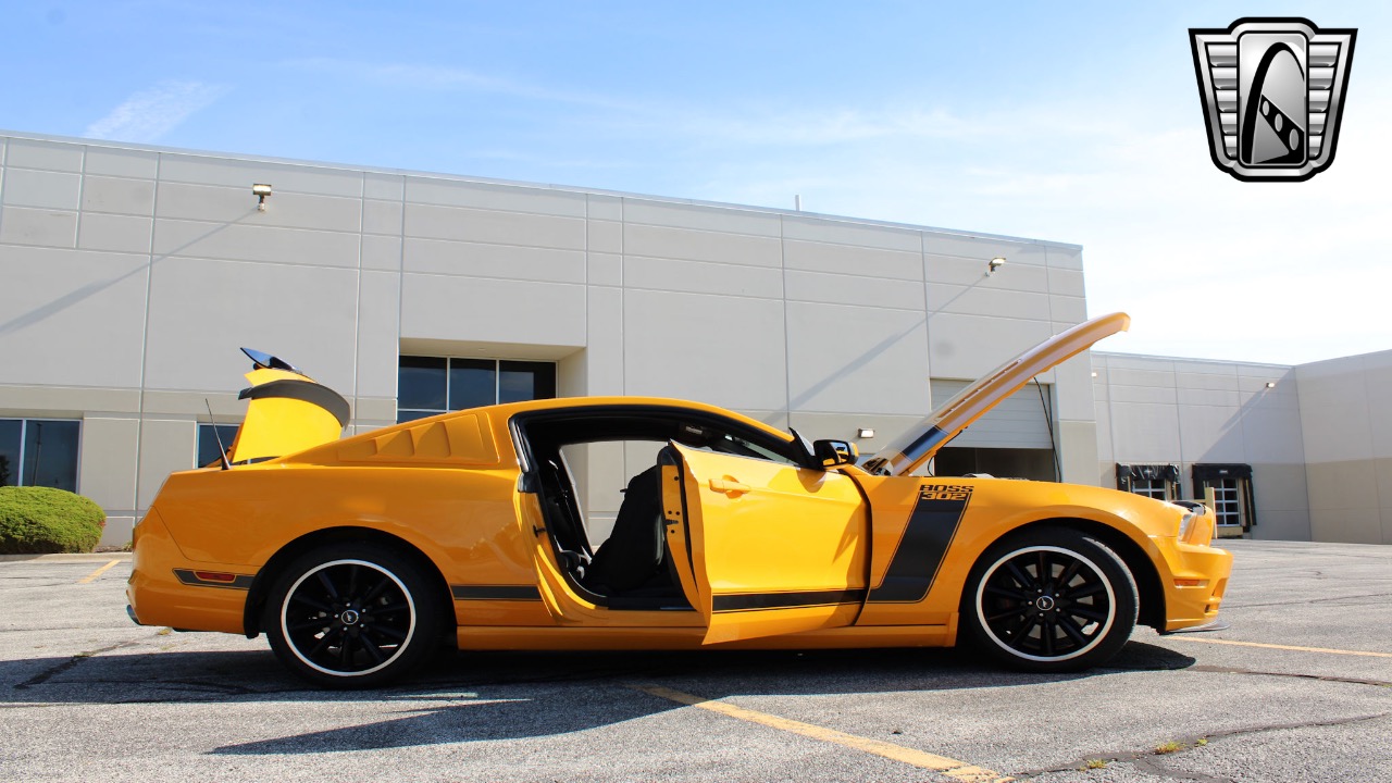 2013 Ford Mustang 26