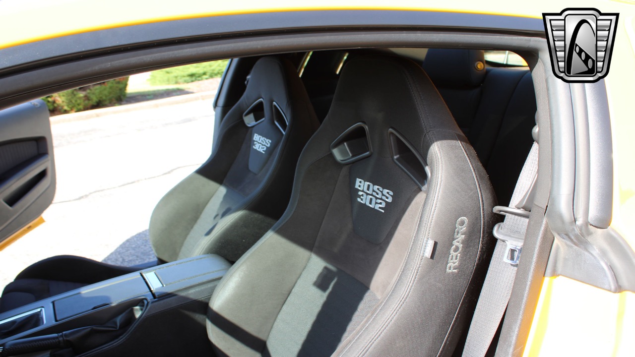 2013 Ford Mustang 15