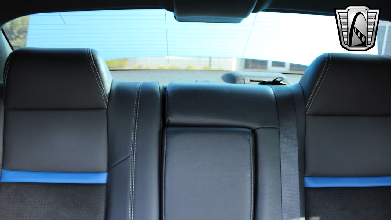 2010 Dodge Challenger 14
