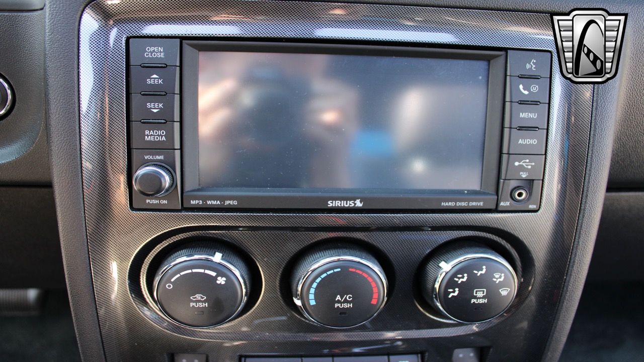 2010 Dodge Challenger 11