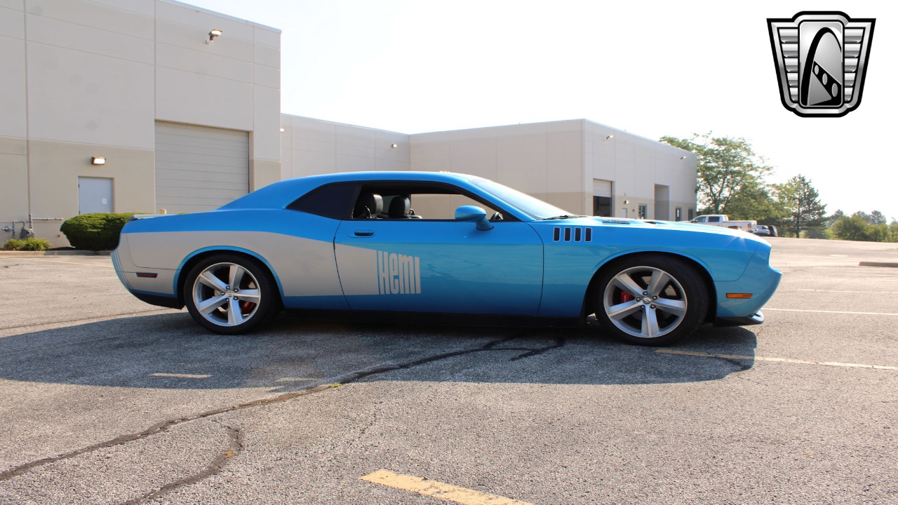 2010 Dodge Challenger 36