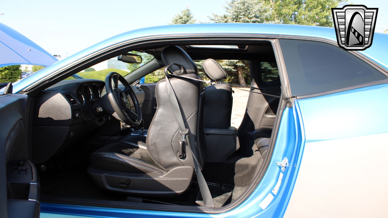 2010 Dodge Challenger 96