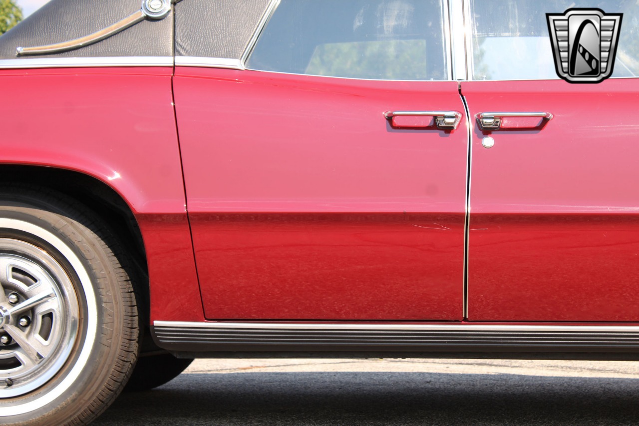 1968 Ford Thunderbird 70