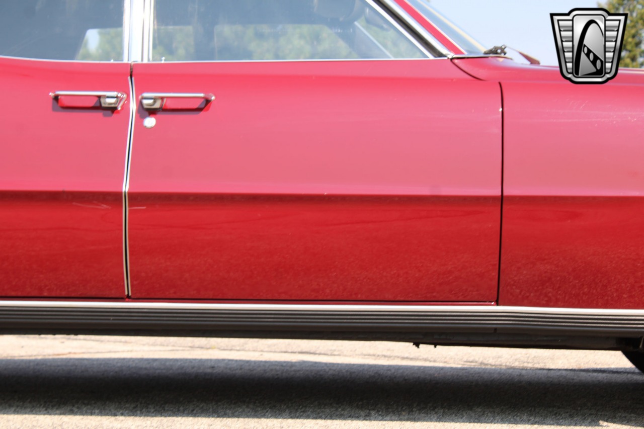 1968 Ford Thunderbird 71