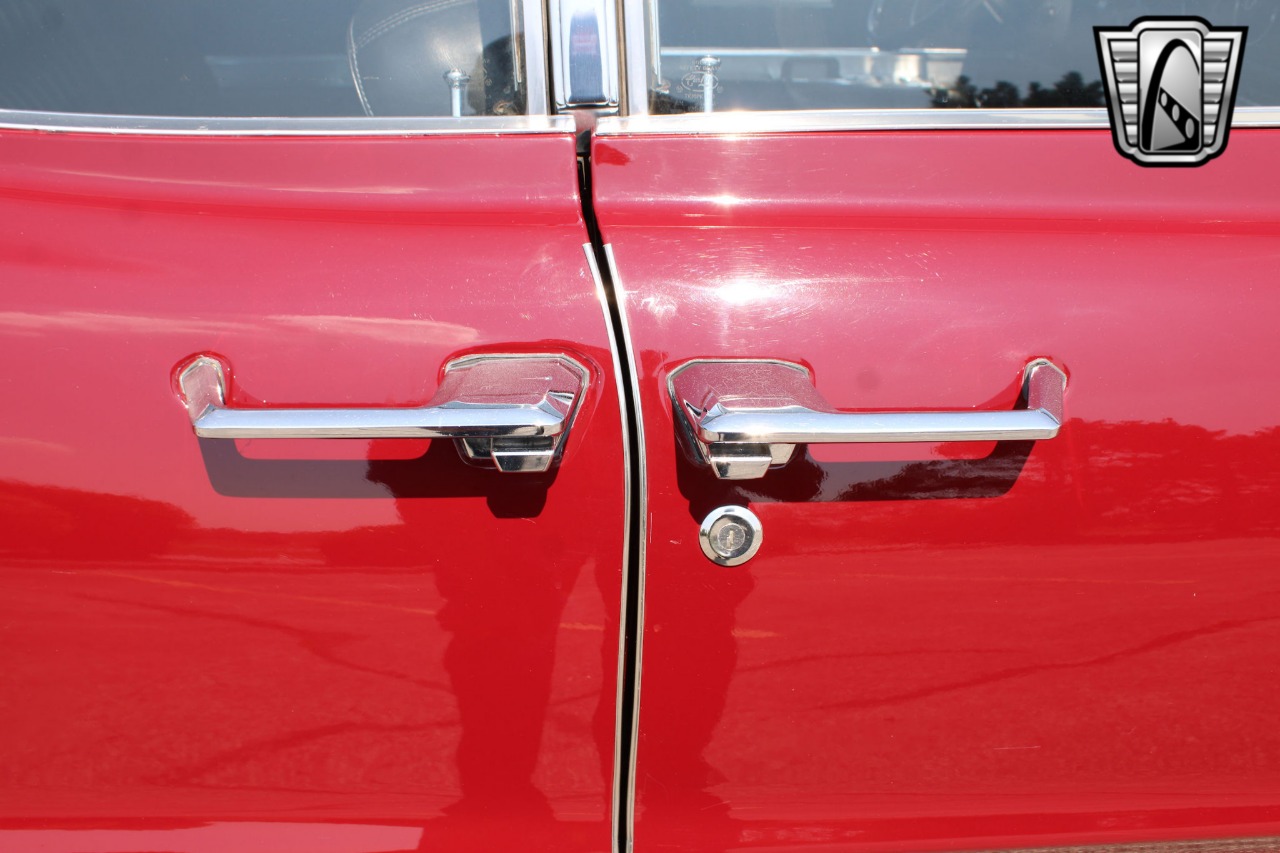 1968 Ford Thunderbird 72