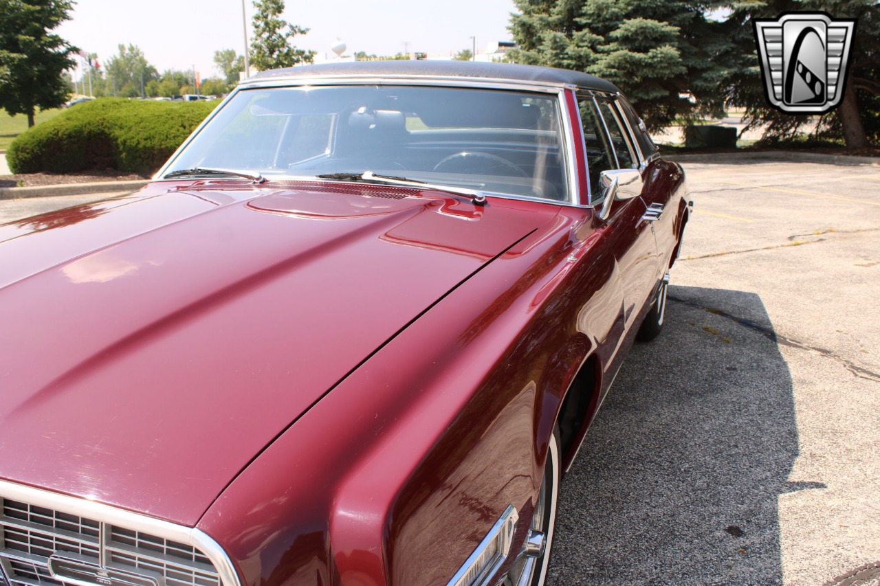 1968 Ford Thunderbird 74