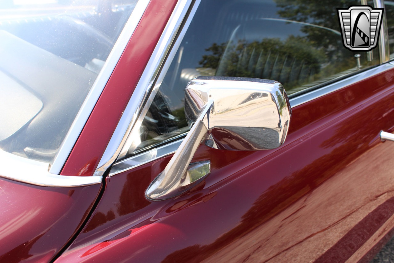 1968 Ford Thunderbird 77