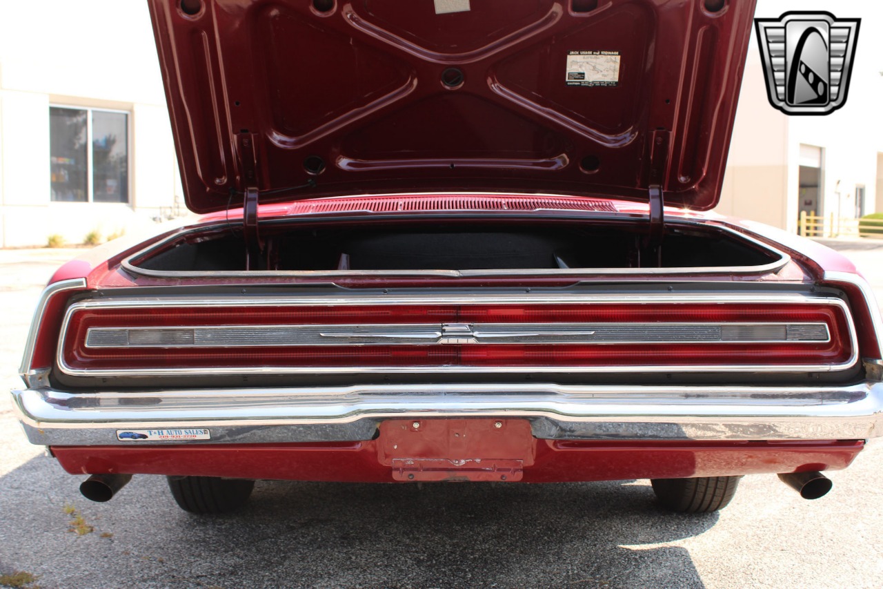 1968 Ford Thunderbird 19