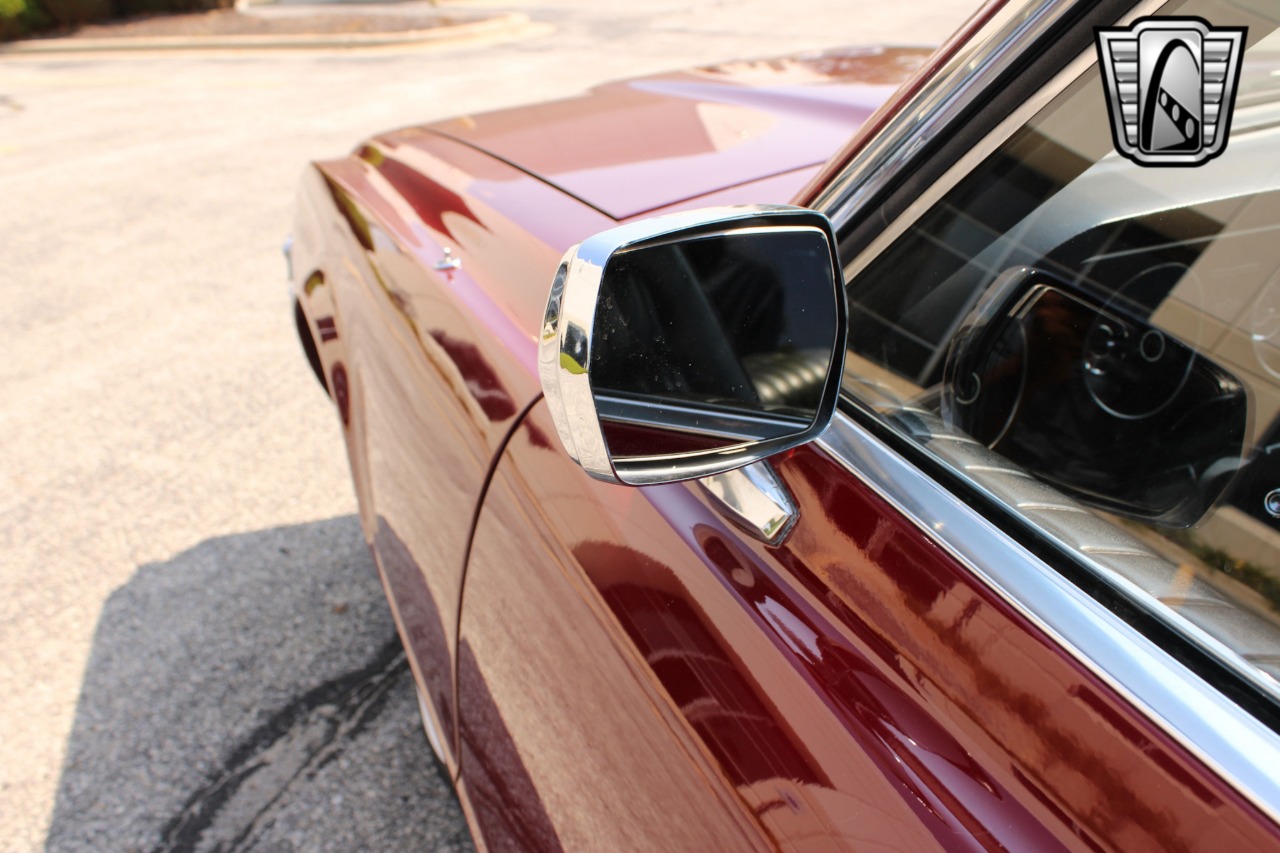 1968 Ford Thunderbird 16