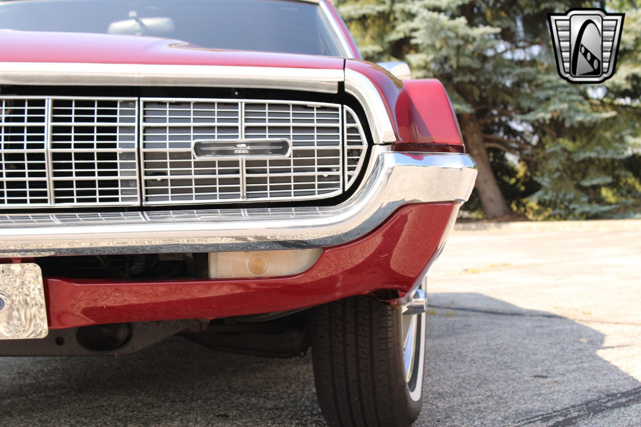 1968 Ford Thunderbird 9