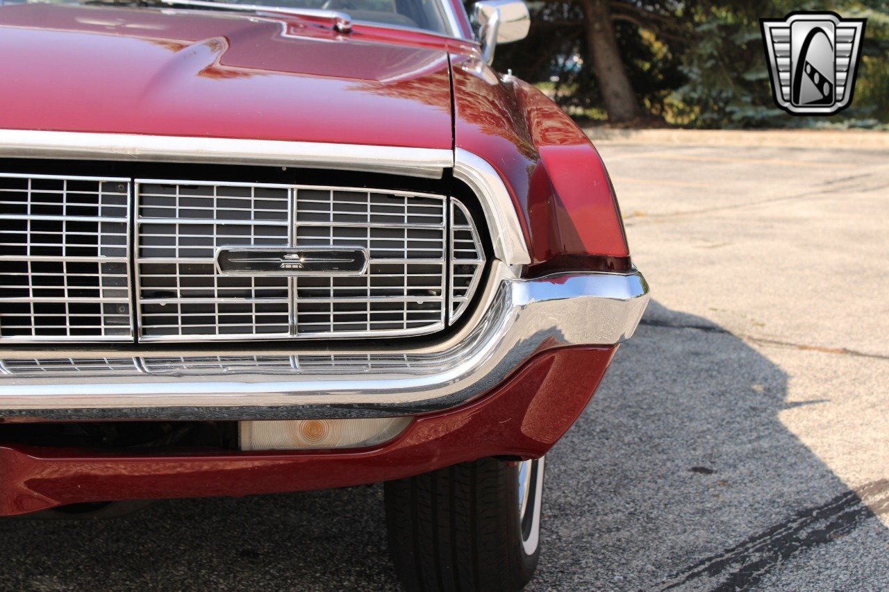 1968 Ford Thunderbird 10