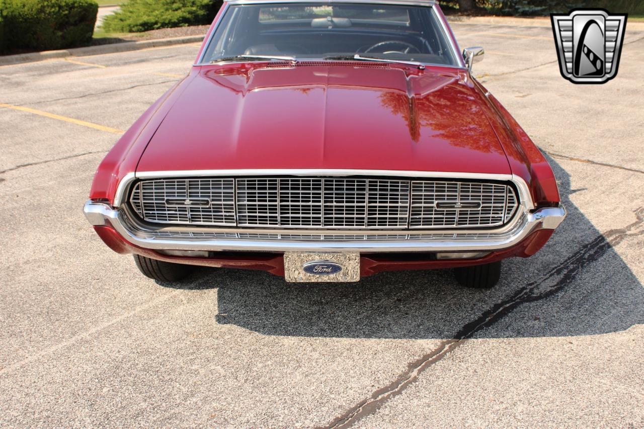1968 Ford Thunderbird 5