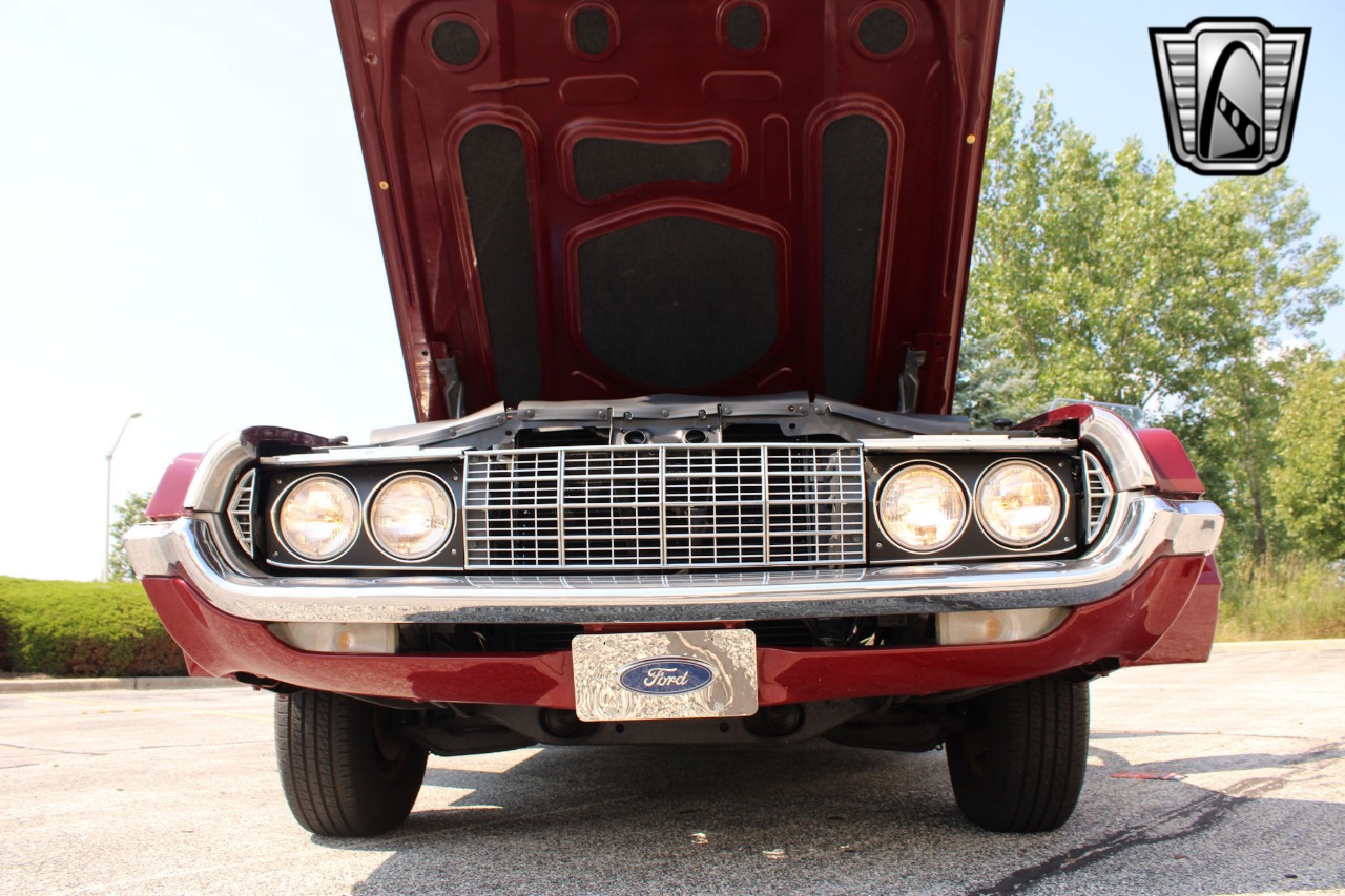 1968 Ford Thunderbird 6