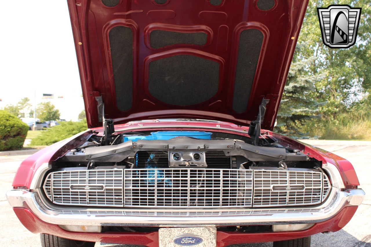 1968 Ford Thunderbird 51