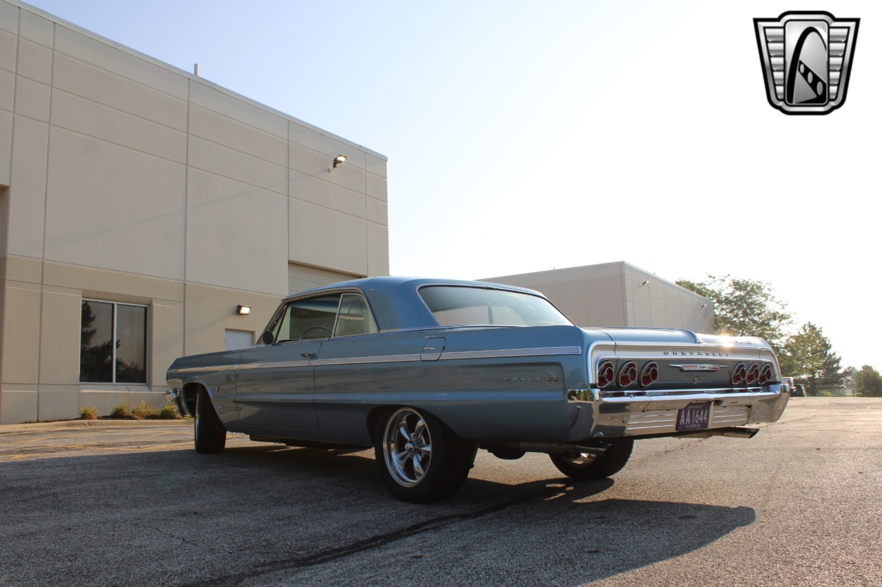 1964 Chevrolet Impala SS 35