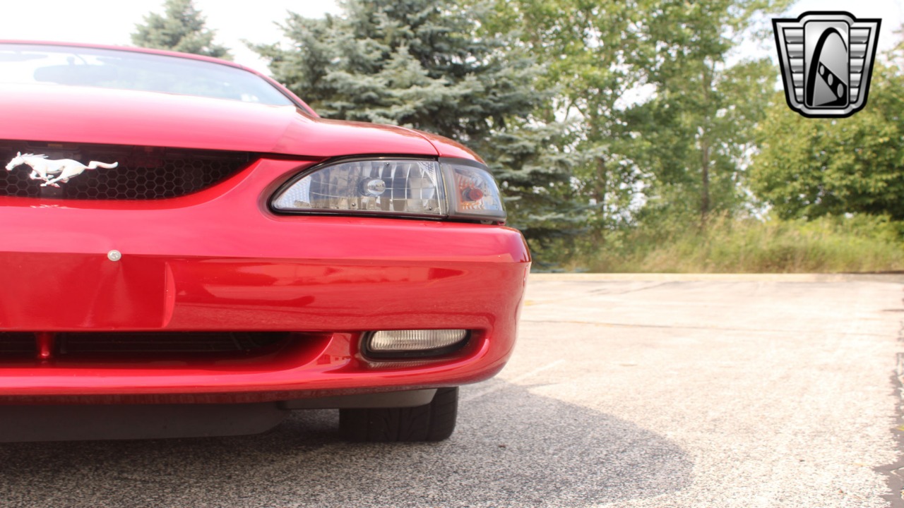 1996 Ford Mustang GT 39