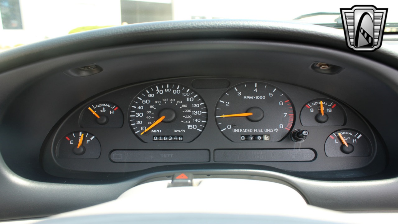 1996 Ford Mustang GT 28