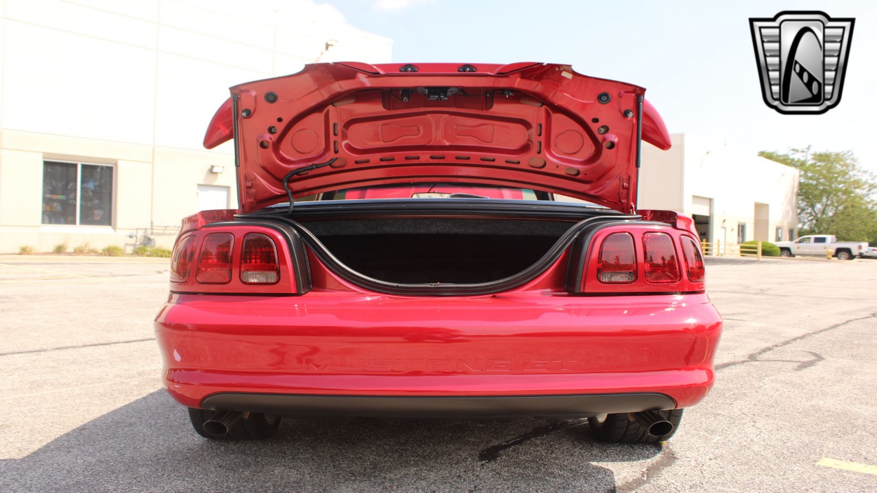 1996 Ford Mustang GT 19