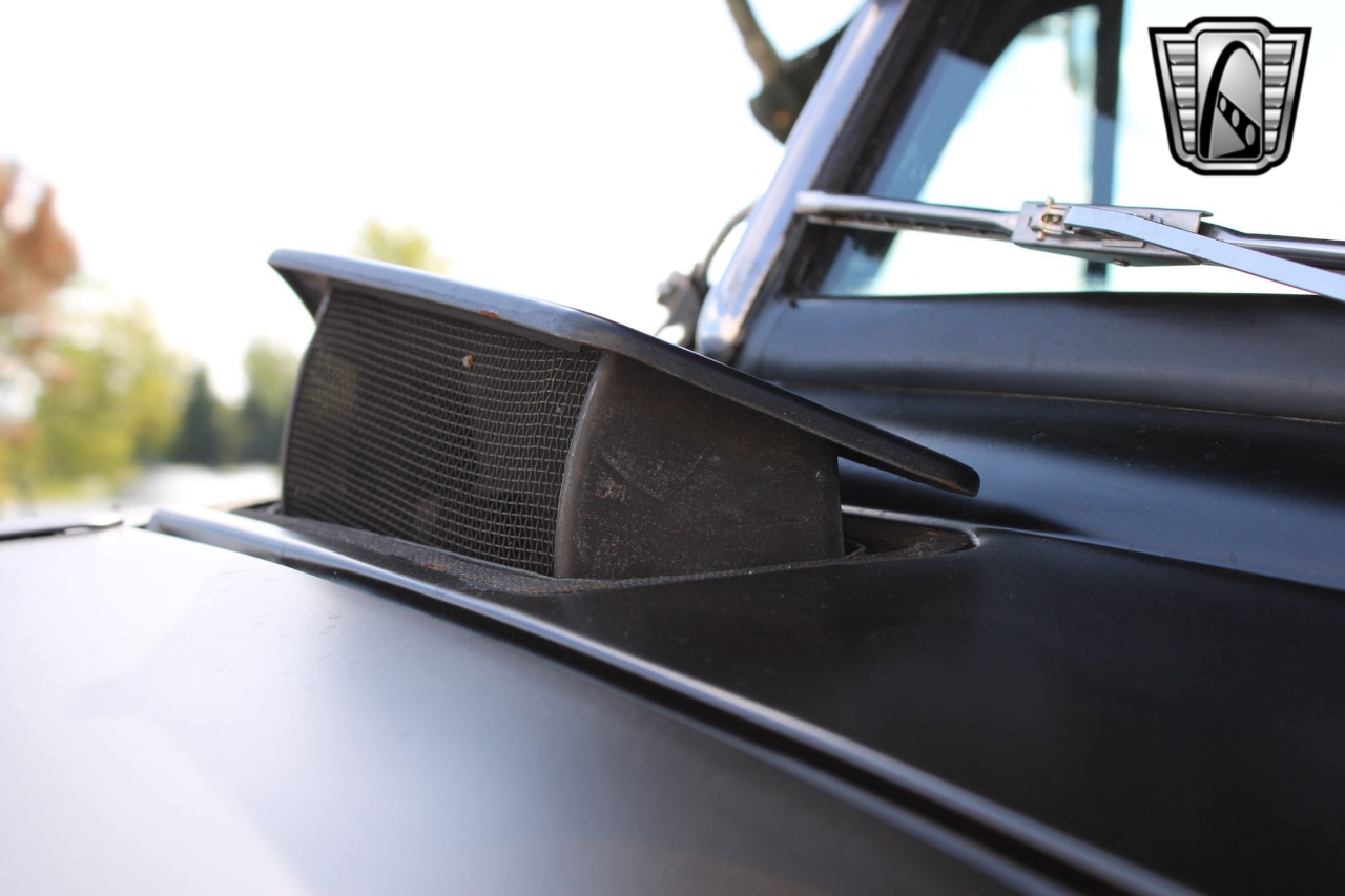 1950 Chevrolet 3100 69