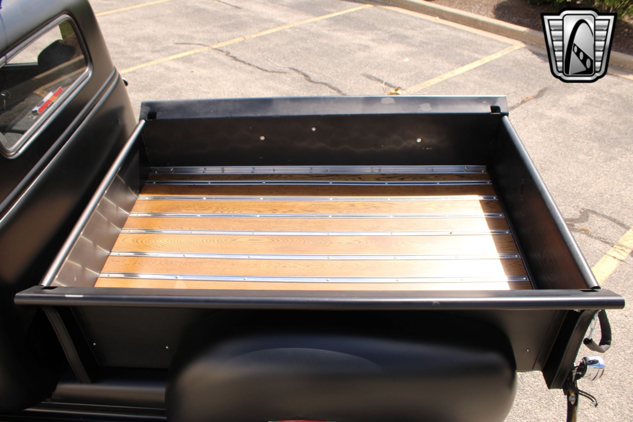 1950 Chevrolet 3100 18