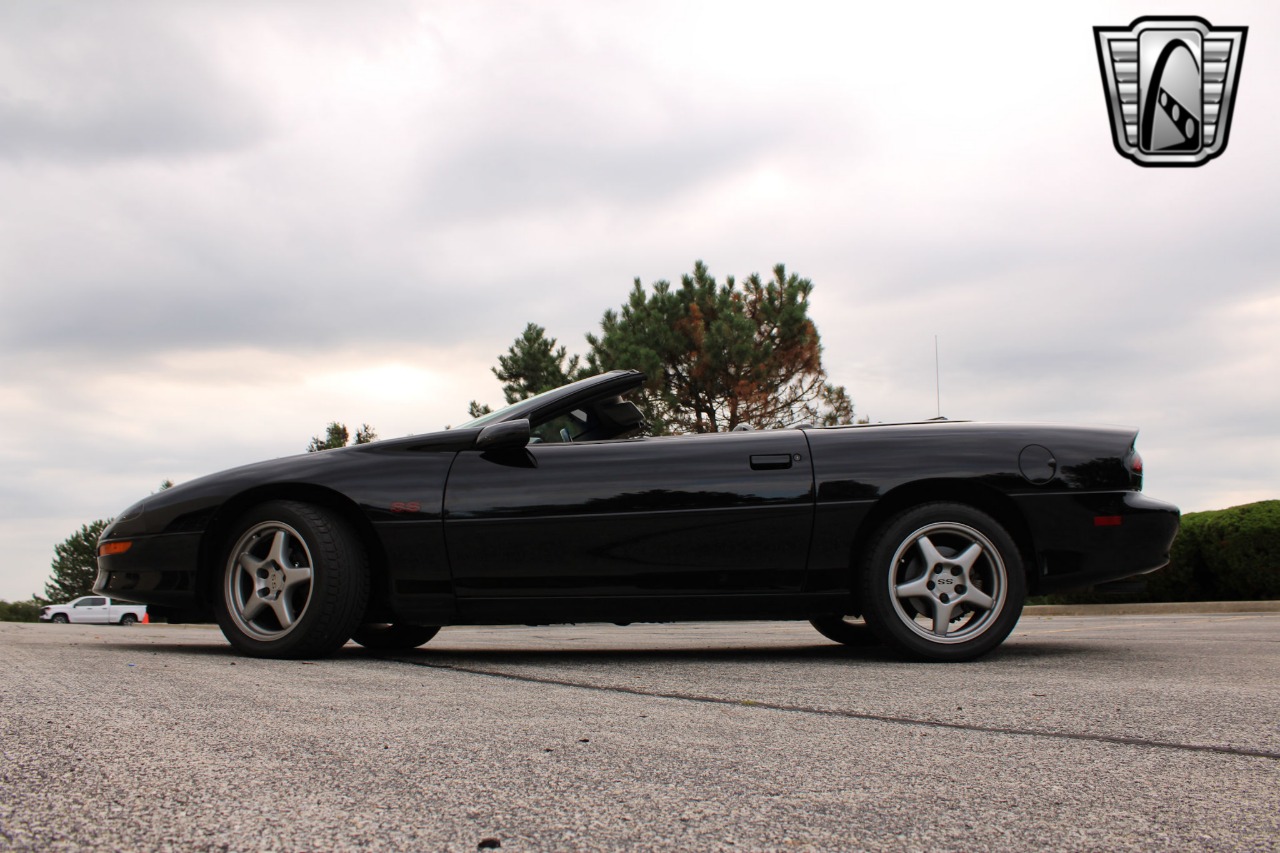 1997 Chevrolet Camaro 32