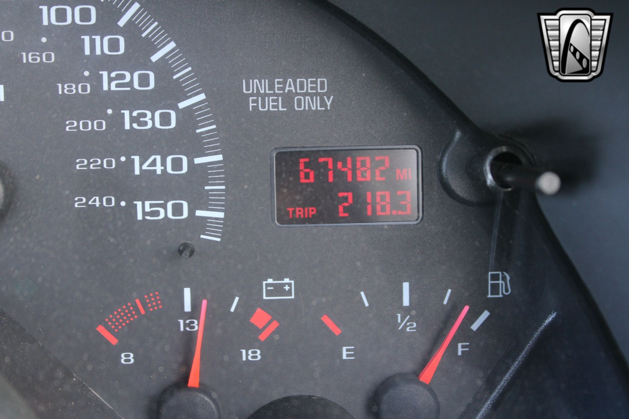 1997 Chevrolet Camaro 28