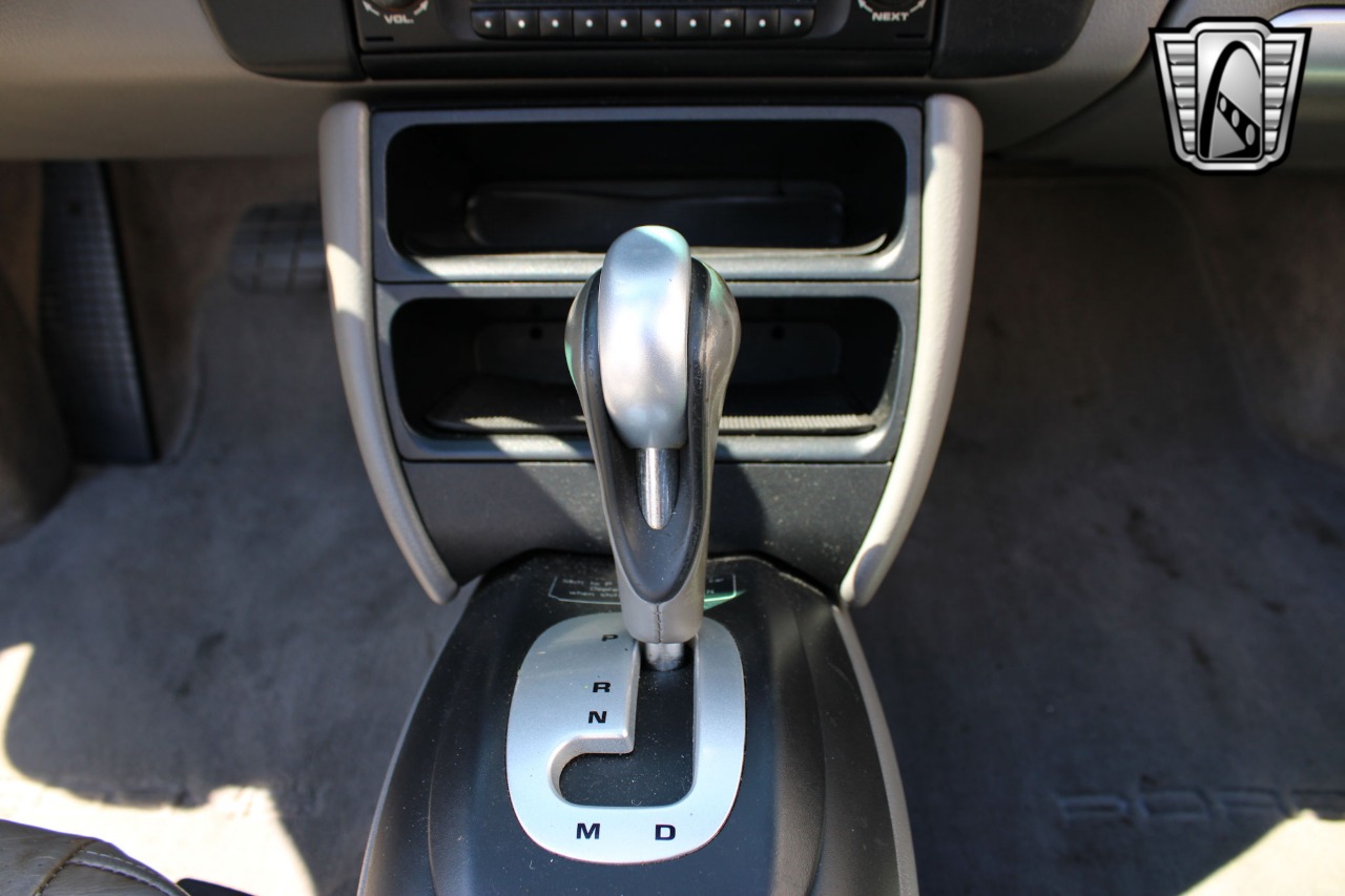 2003 Porsche Boxster 27