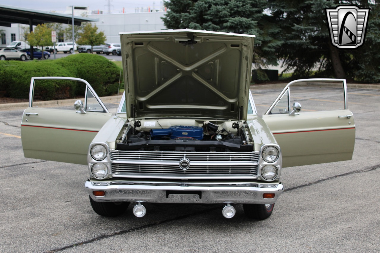 1966 Ford Fairlane 26